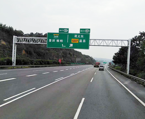 22mT